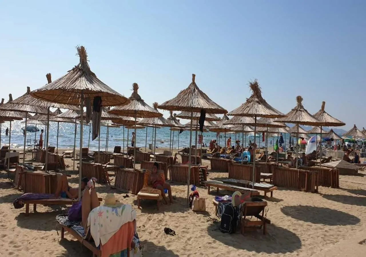 Hotel Seashell Beach Rooms Shkallnur